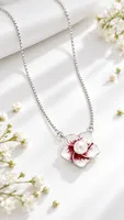 Silver Pearl Bloom pandent chain