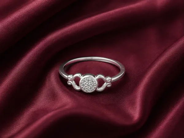 Delicate Floral-Inspired Ring